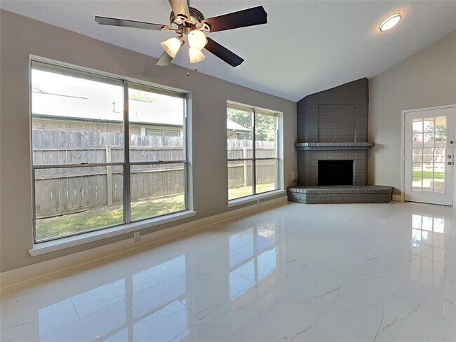 Building Photo - 5935 Woodmancote Dr