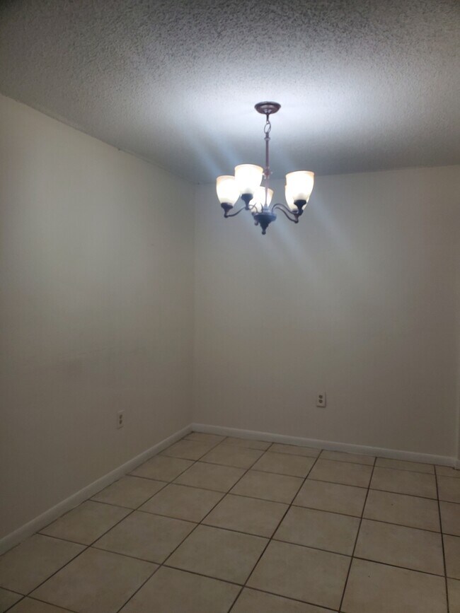 comedor - 10810 SW 88th St