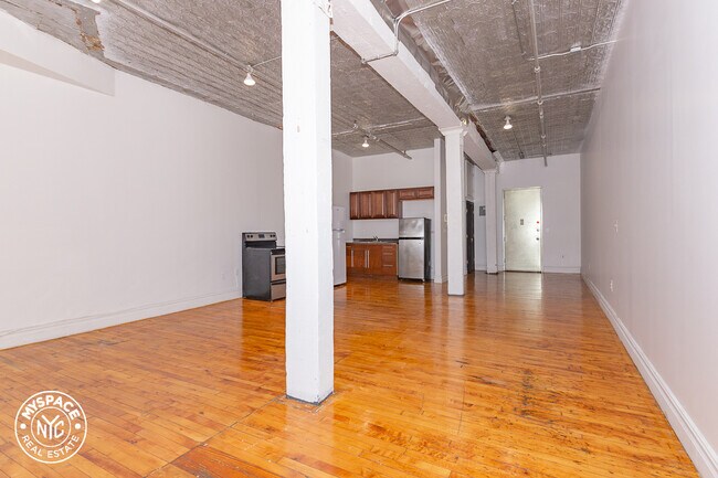 Building Photo - 1087 Flushing Ave
