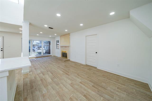 Building Photo - 2435 Anzio Dr