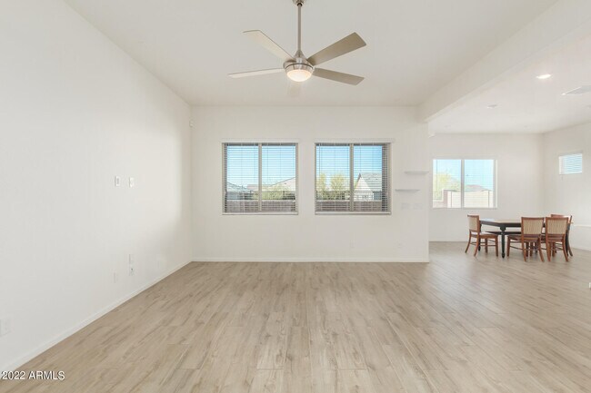 Foto del edificio - 18545 W Chuckwalla Canyon Rd