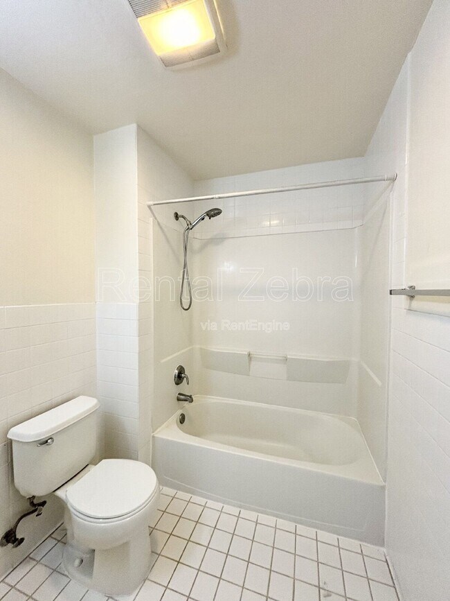 Foto del edificio - 317 W Main St