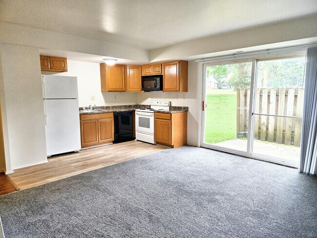 Foto del edificio - 3687 Kenbrooke Ct