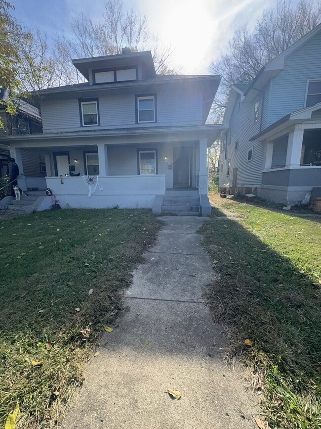 424-426 Lexington Ave - 424-426 Lexington Ave Apartment