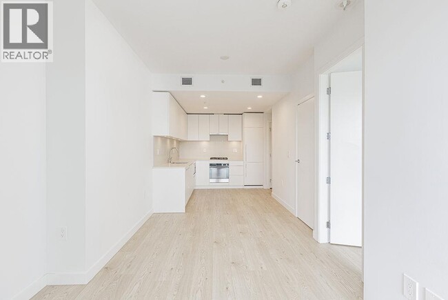Building Photo - 2181 Madison Ave