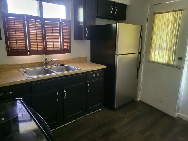 Foto del edificio - Cute 2 bedroom!