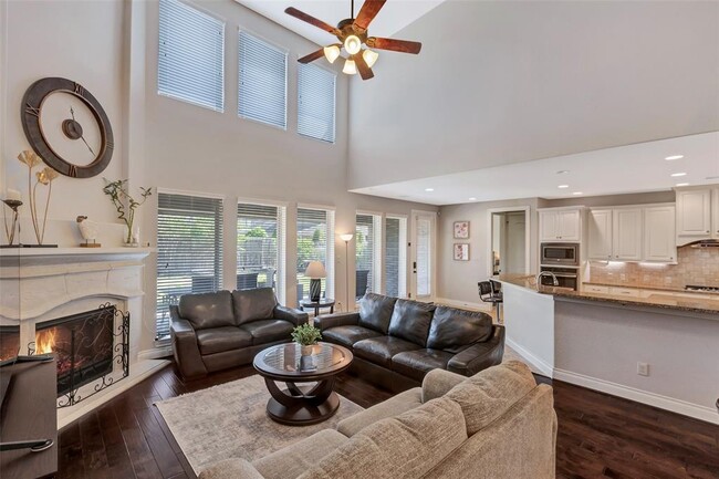 Foto del edificio - 27719 Lakeway Trail Ln