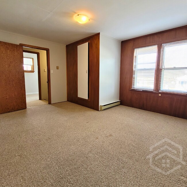 Photo du bâtiment - 2-Bedroom Apartment in Tillsonburg!!