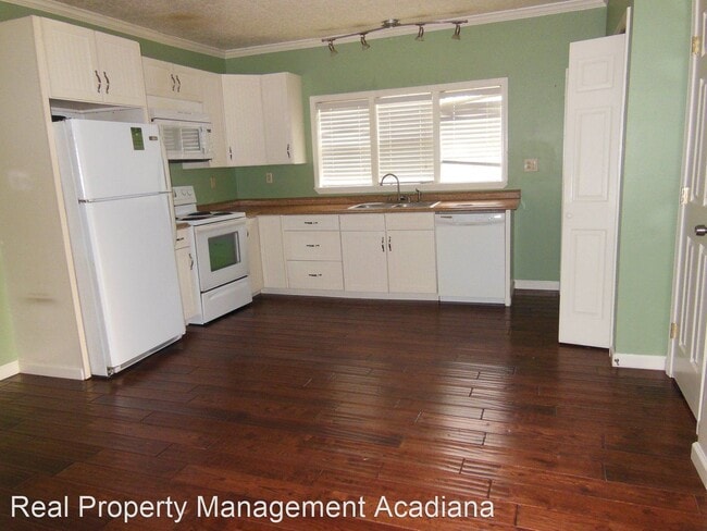 Building Photo - 2 br, 1 bath House - 1102 Martha Hebert rd