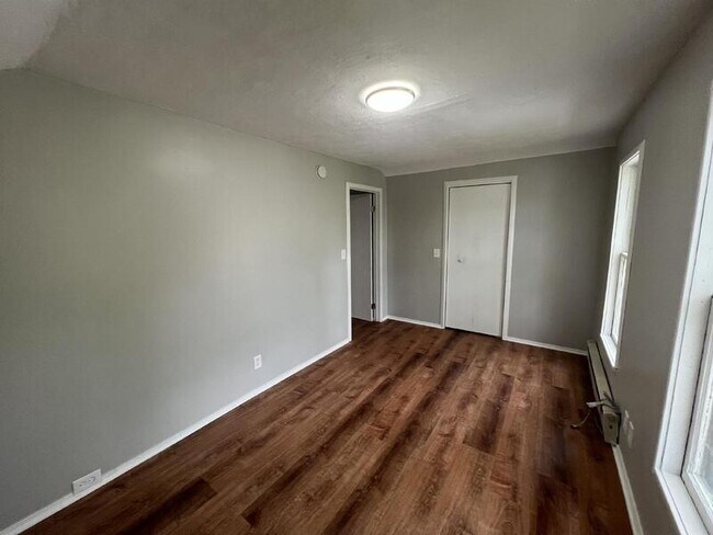 Building Photo - 298 McLaughlin Ave