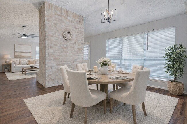 Building Photo - 3518 Pecan Point Dr