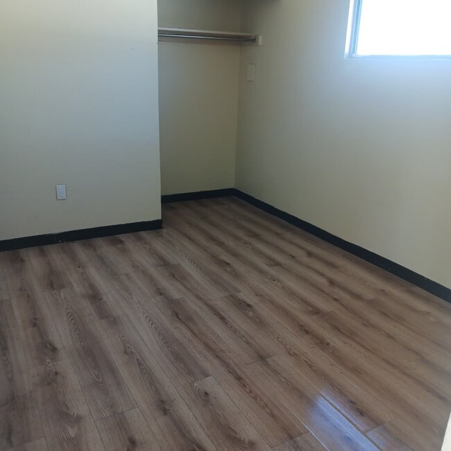 Foto del edificio - 1331-1333 Thurston St