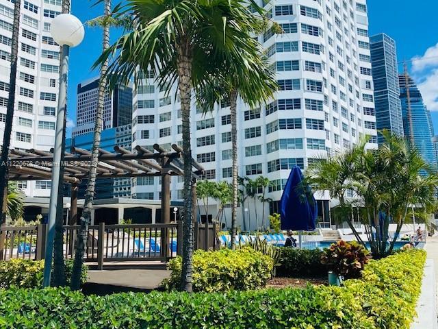 Primary Photo - 825 Brickell Bay Dr