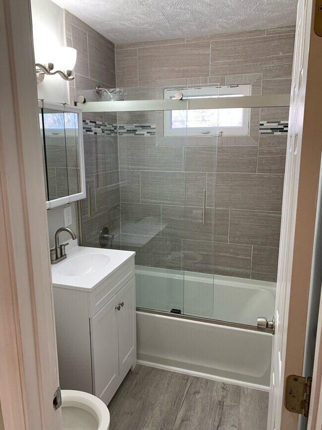 Foto del edificio - 4217 N 60th St