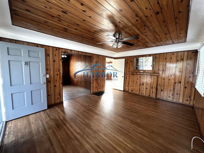 Building Photo - 2449 Seabright Ave