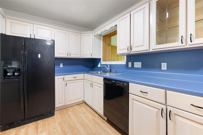 Building Photo - 1206 Larkwood Dr