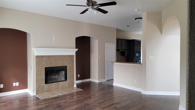 Building Photo - 975 Co Rd 260
