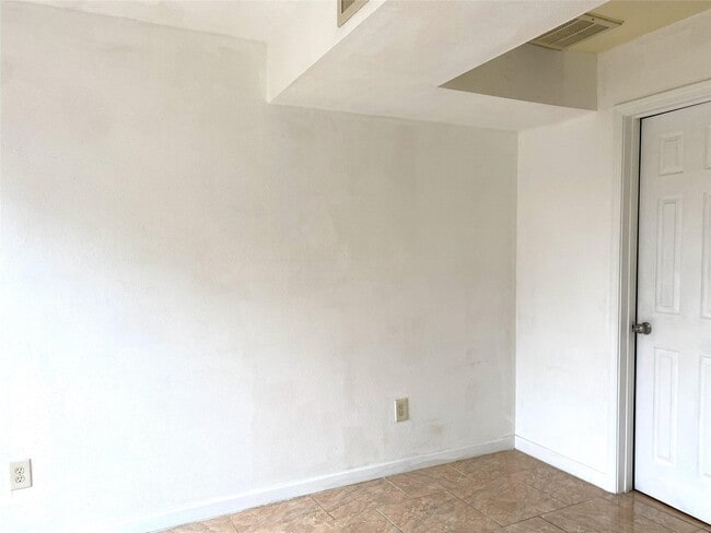 Building Photo - 7831 Fuqua St