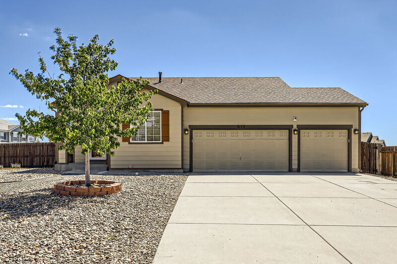 Foto principal - 9173 Sunningdale Rd