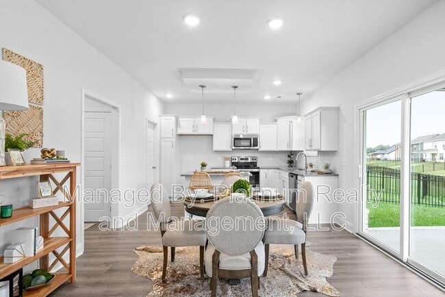 Building Photo - 2644 Rafiki Dr