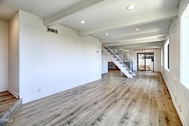 Building Photo - 1519 Buena Vista St