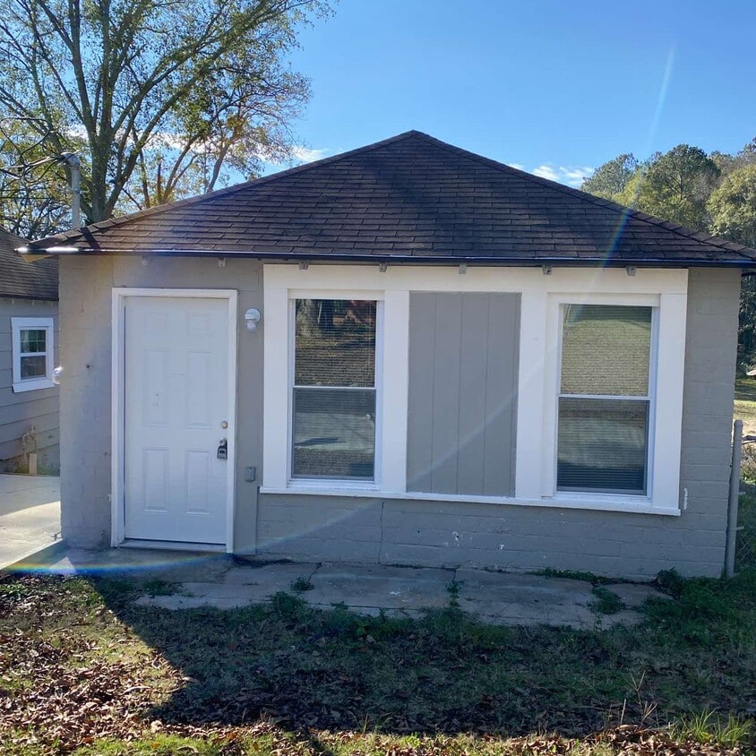 1671 Oak St NE, Conyers, GA 30012 House Rental in Conyers, GA