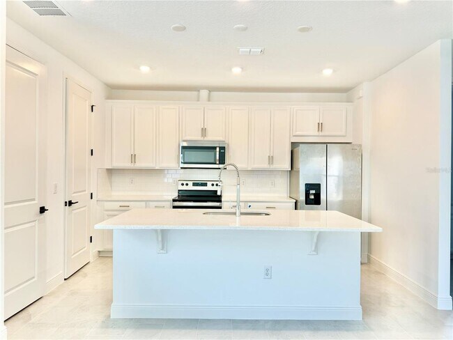 Building Photo - 9629 Saramago Aly