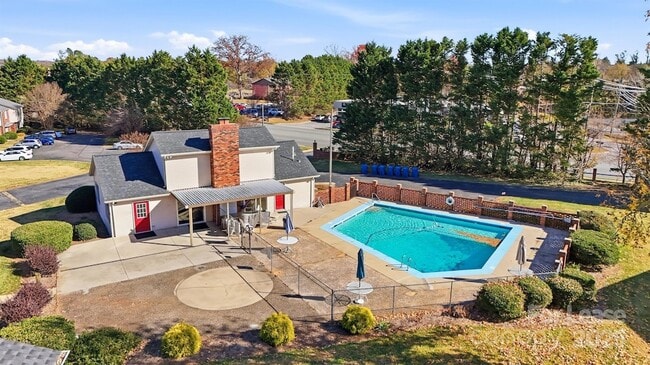 Photo - 2705 N Center St Townhome