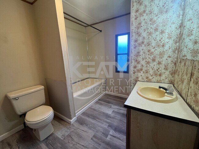 Foto del edificio - 2 Bedroom, 2 Bathroom Rental NOW Available!