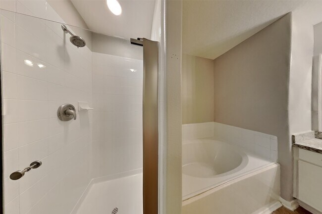 Foto del edificio - 5006 Natchez Ridge Ct