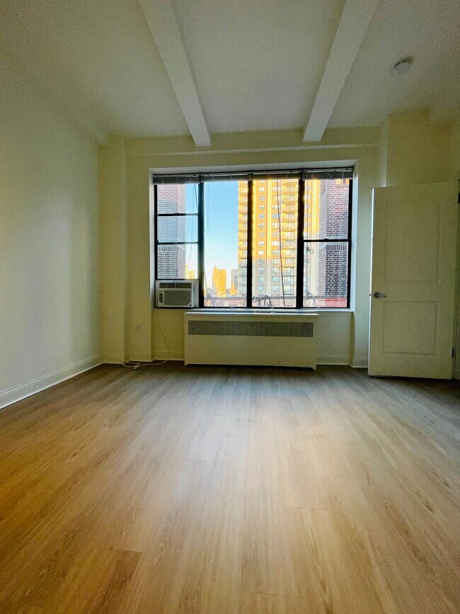 Living Room - 238 W 71st St