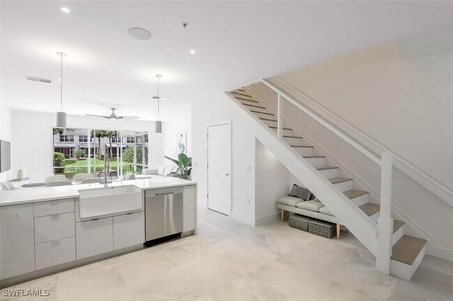 Foto del edificio - 775 Hampton Cir