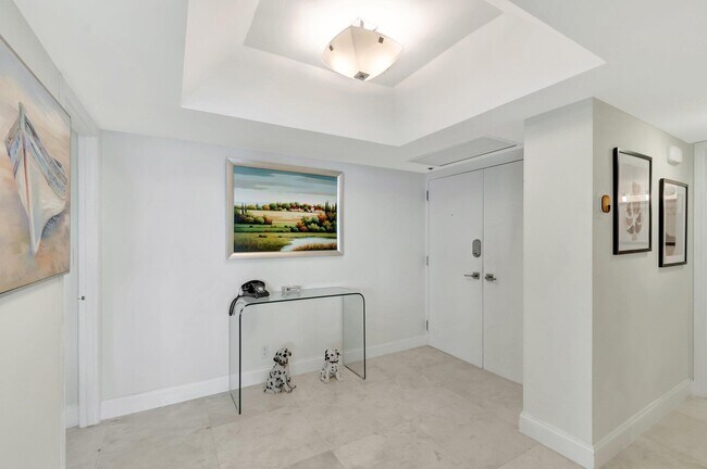 Building Photo - 5550 N Ocean Dr