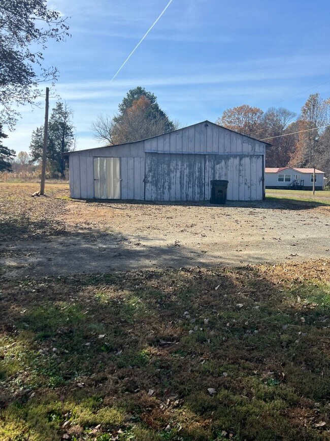 Building Photo - 410 Yost Road, Salsibury NC 28146