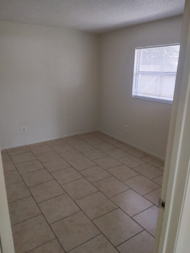 Building Photo - 4507 67th St W