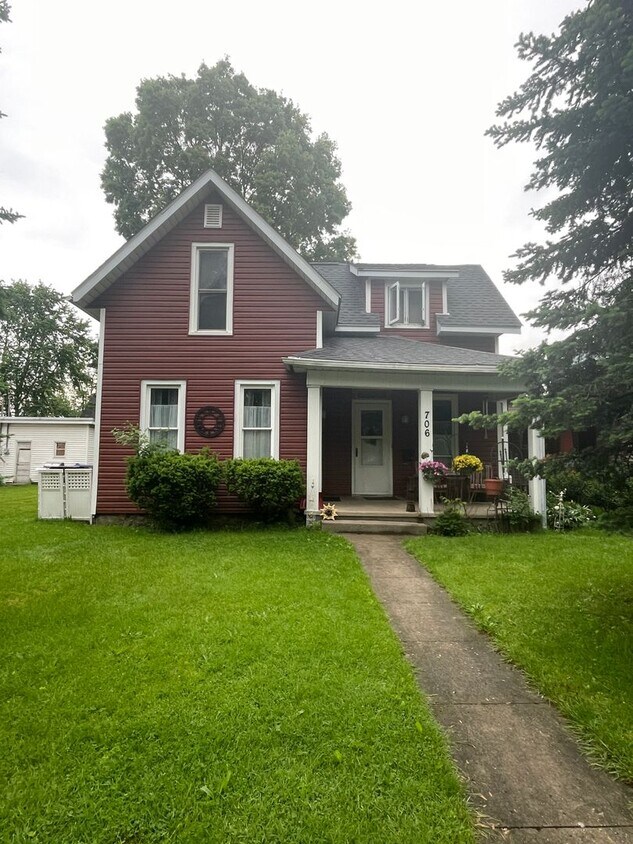 Primary Photo - 706-B S 8th Street