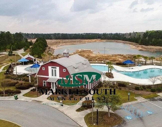 THE Pool, & Play Yard! House for Rent in Pooler