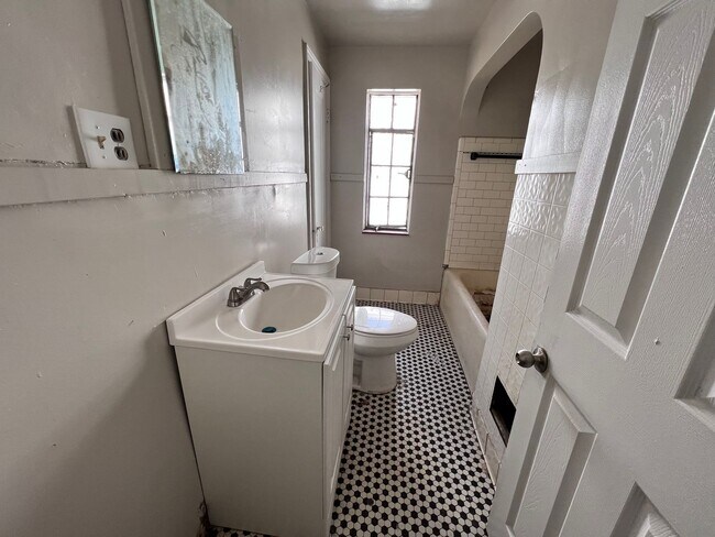 Foto del edificio - 3 Bedroom 1 Bath Home in Detroit