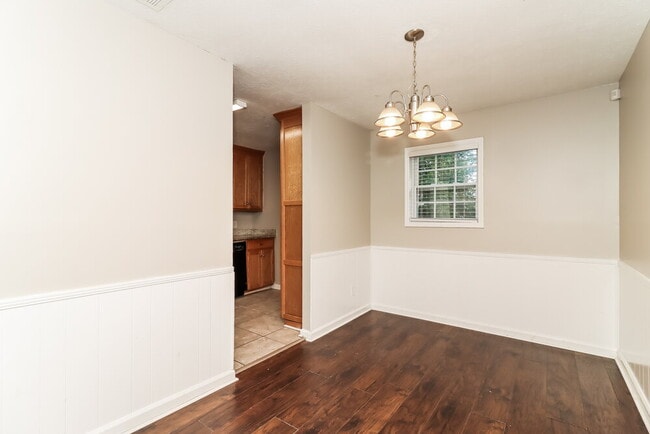 Building Photo - 3244 Stone Ct