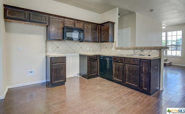 Building Photo - 1153 Brown Rock Dr