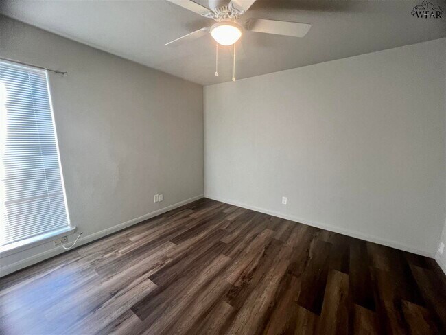 Foto del edificio - 1509 Trigg Ln