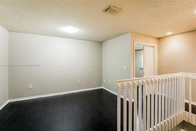 Foto del edificio - 10301 SW 18 St MIRAMAR, FL 33025