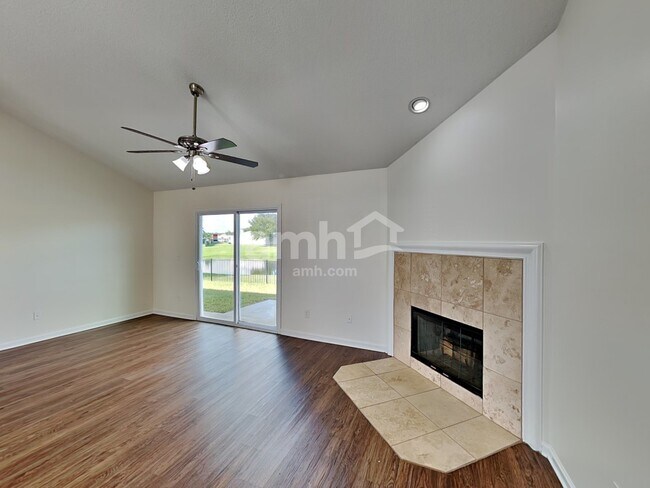Foto del edificio - 11473 Rolling River Boulevard