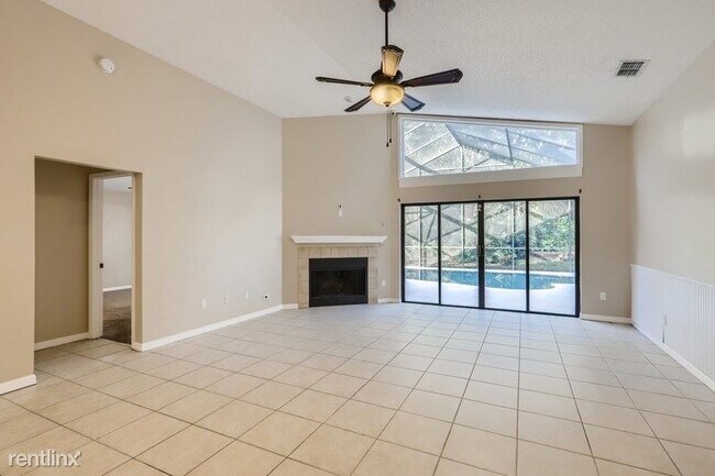 Foto del edificio - 4 br, 2.5 bath House - 1111 Trotwood Blvd ...