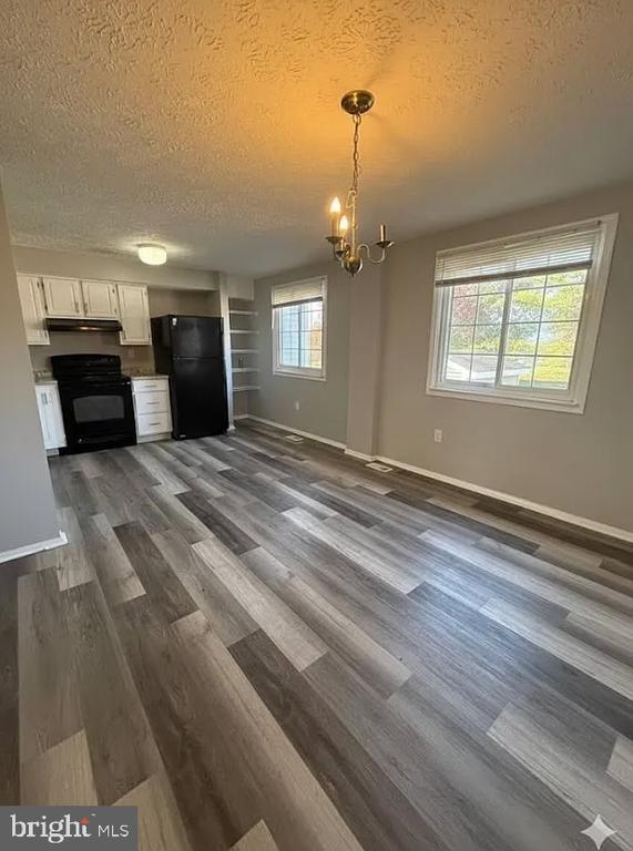 Building Photo - 7004 Hames Ct