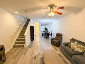 Building Photo - 2508 SW 35th Pl