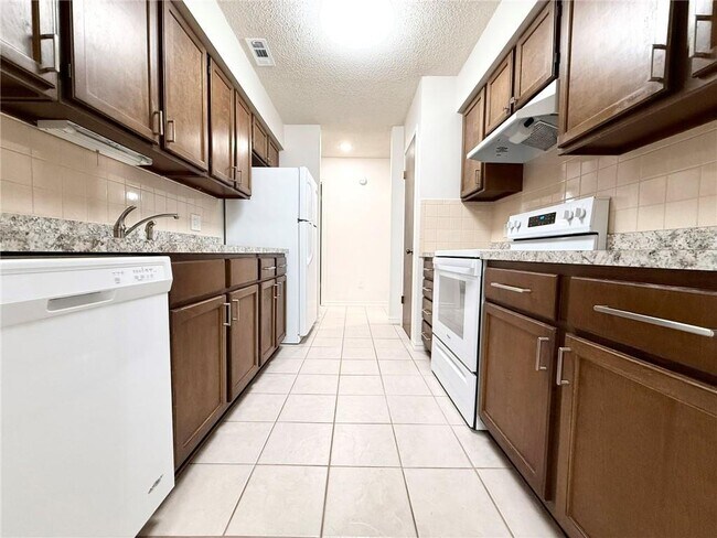 Foto del edificio - 2613 W Oak St