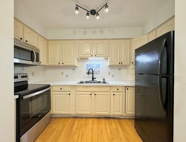 Foto del edificio - 511 20th Ave W