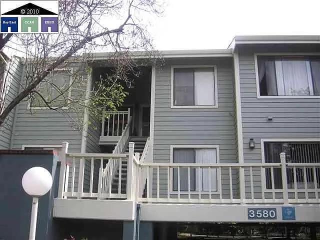 Foto del edificio - 3580 Birchwood Terrace