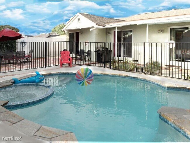 Foto del edificio - 4 br, 3 bath House - 1326 W Colonial Ave